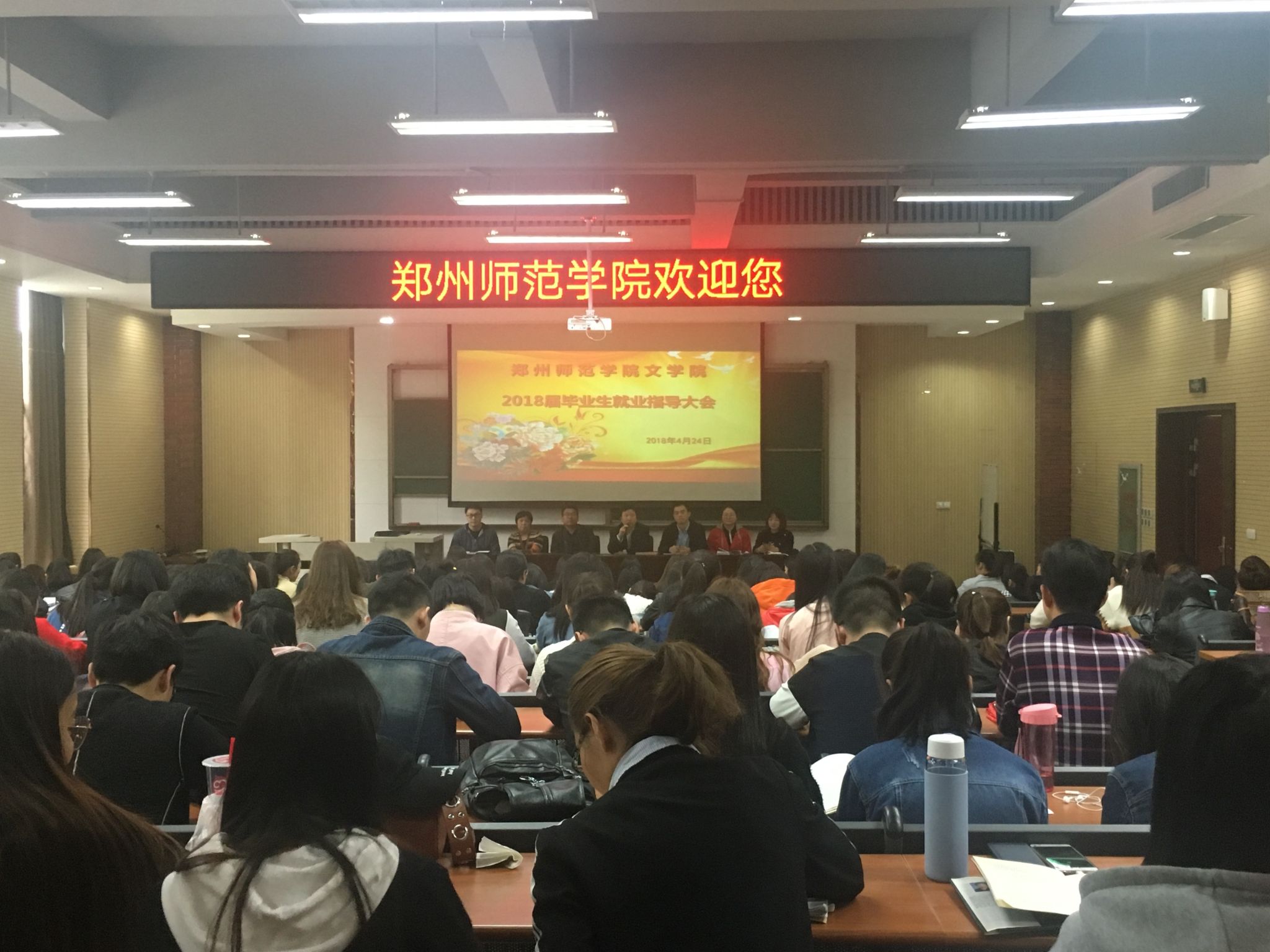 697615534.jpg 697615534.jpg